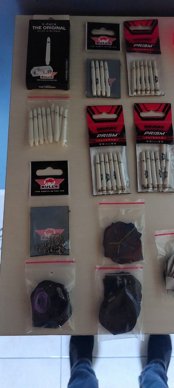 Lotje 2 darts spullen, Sport en Fitness, Darts, Ophalen, Flights