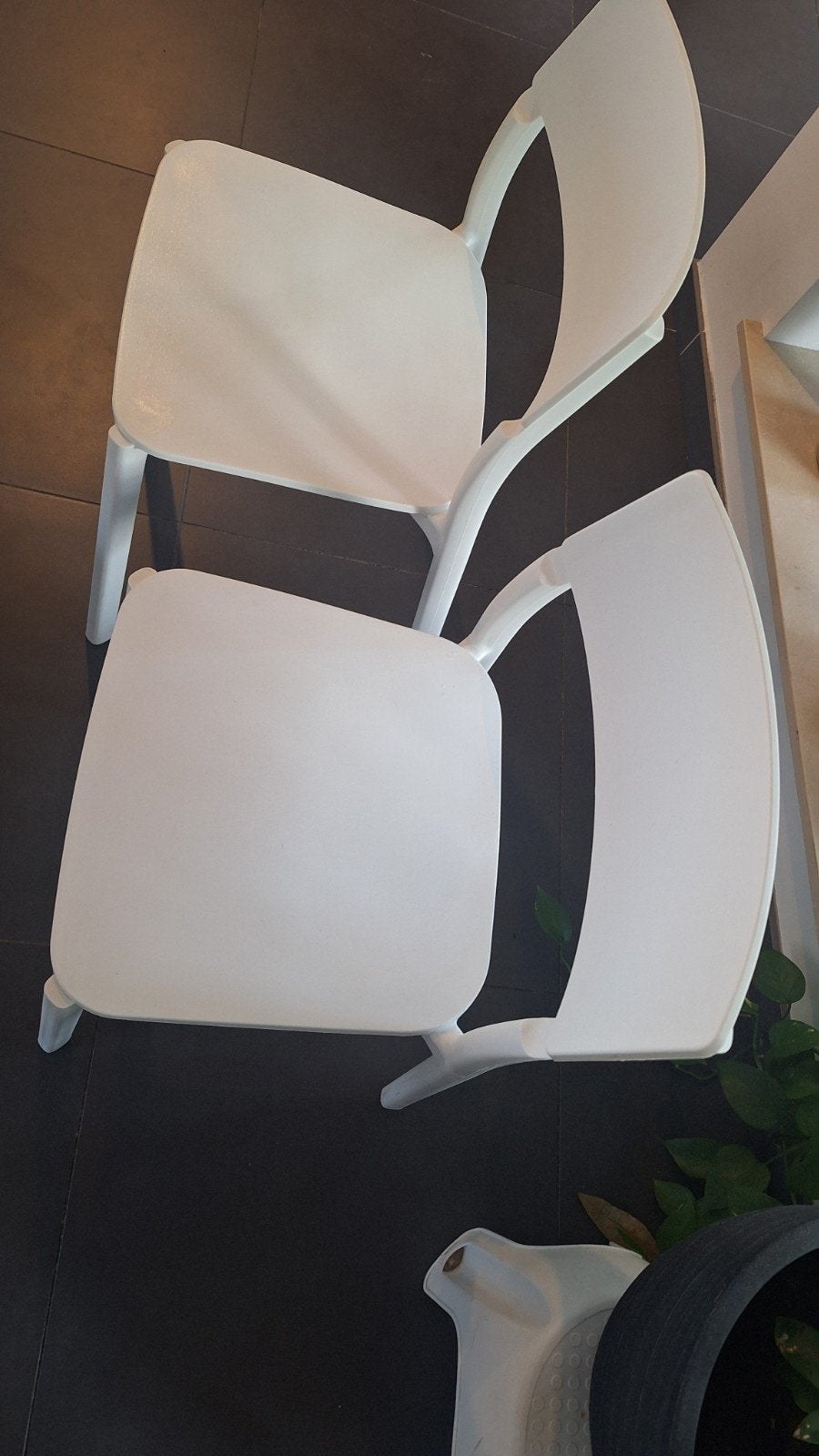 2 IKEA JANINGE stoelen – Zo goed als nieuw!, Huis en Inrichting, Ophalen, Zo goed als nieuw, Wit, Twee