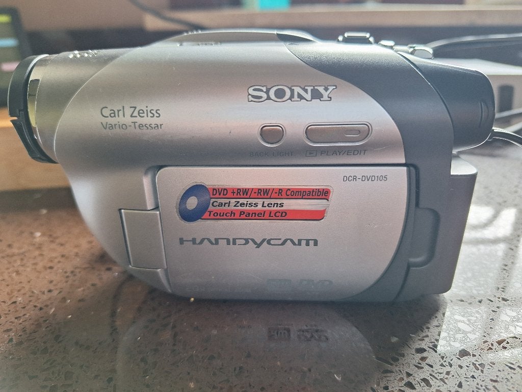 Camescope Sony Handycam DCR-DVD105E., TV, Hi-fi & Vidéo, Caméscopes numériques, Utilisé, Caméra, Sony, Enlèvement