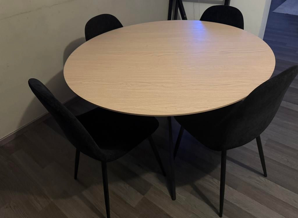Eettafel te koop, Huis en Inrichting, Tafels | Eettafels, Ophalen, Zo goed als nieuw, Rond