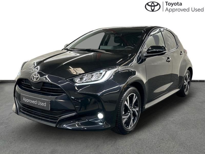 Toyota Yaris Teamplayer | all seasons, https://public.car-pass.be/vhr/4d5fad15-bf61-40d1-bb37-7777e276c395, 91 g/km, Achat, Euro 6