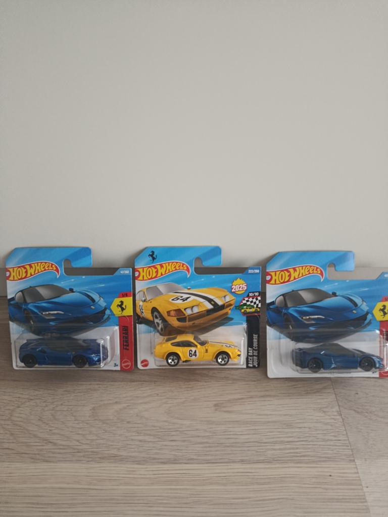 Hot Wheels Ferrari's 1x 365l 2x Stradale, Hobby en Vrije tijd, Modelauto's | Overige schalen, Ophalen of Verzenden