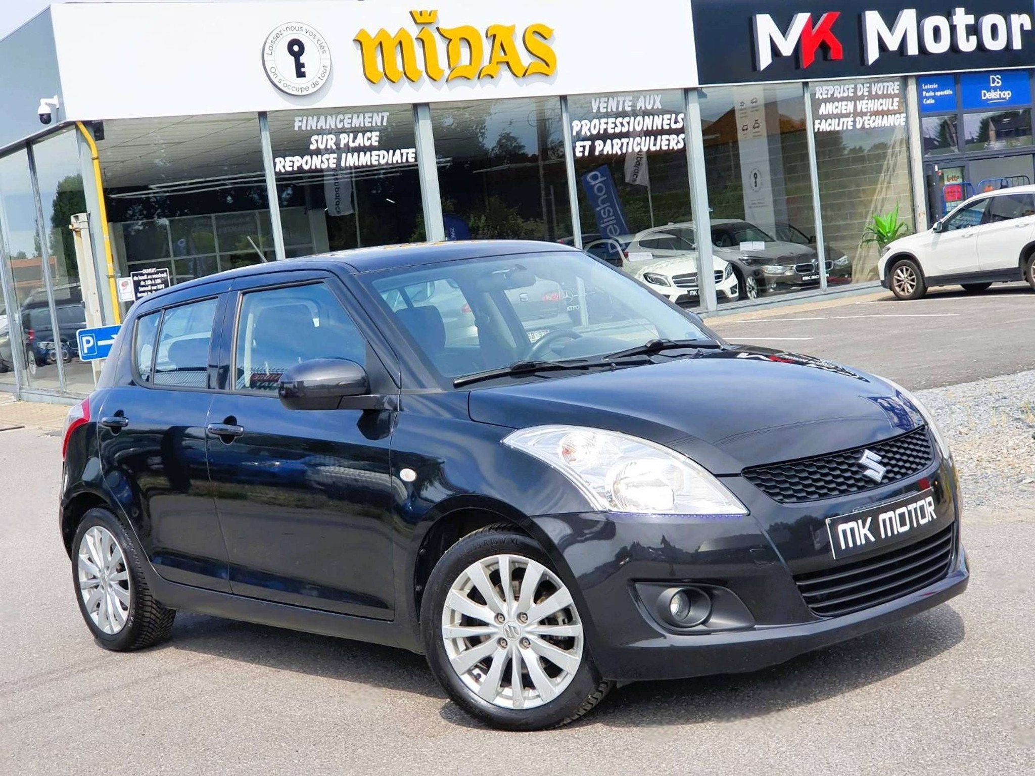 Suzuki Swift 1.2 ESSENCE 94CV / BOITE AUTO / FULL CARNET, Auto's, Suzuki, Euro 5, Stof, Gebruikt, 4 cilinders