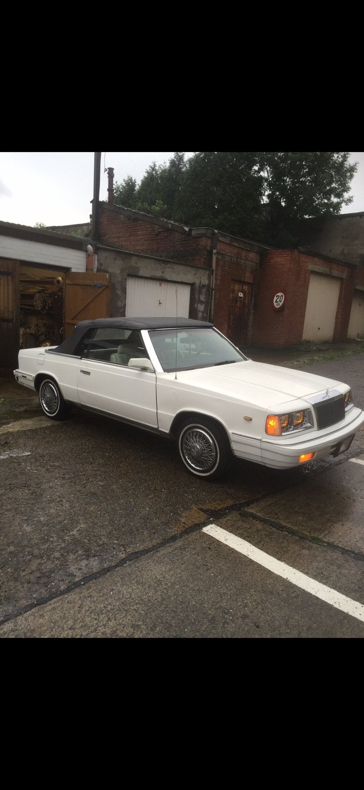 Chrysler lebaron le baron 1986 cabriolet LPG pour pieces, Auto's, 4 cilinders, Cabriolet, Wit, Overige kleuren