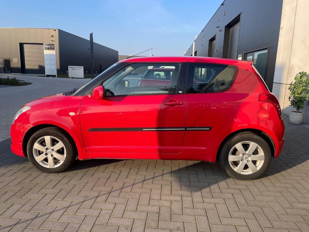 Suzuki Swift 1.3I Comfort, Airco, 3 deurs, Manueel, Garantie, Auto's, Suzuki, Voorwielaandrijving, 4 zetels, Stof, 140 g/km