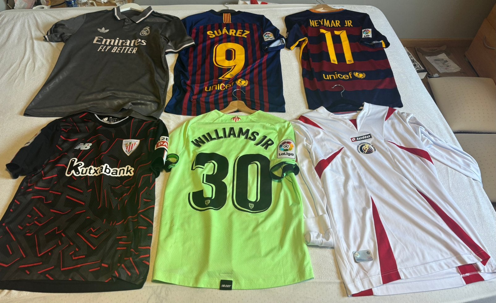 Voetbalshirts te koop!, Verzamelen, Verzenden, Zo goed als nieuw