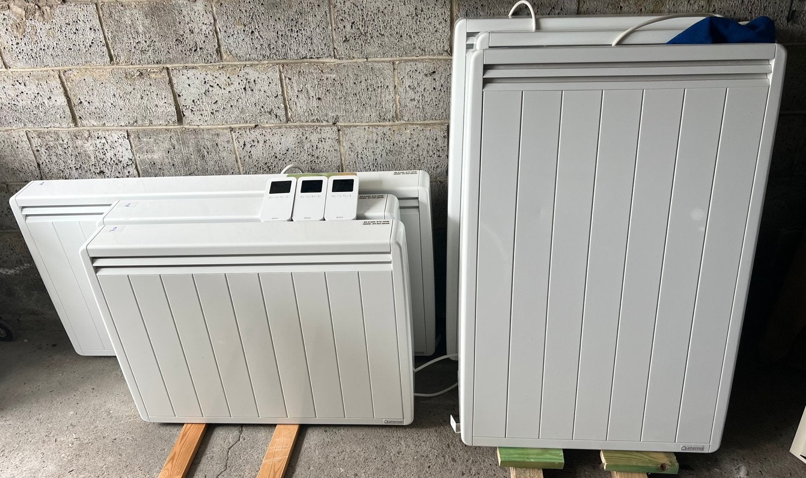 Lot de 6 radiateurs Aterno, Bricolage & Construction, Enlèvement, Comme neuf