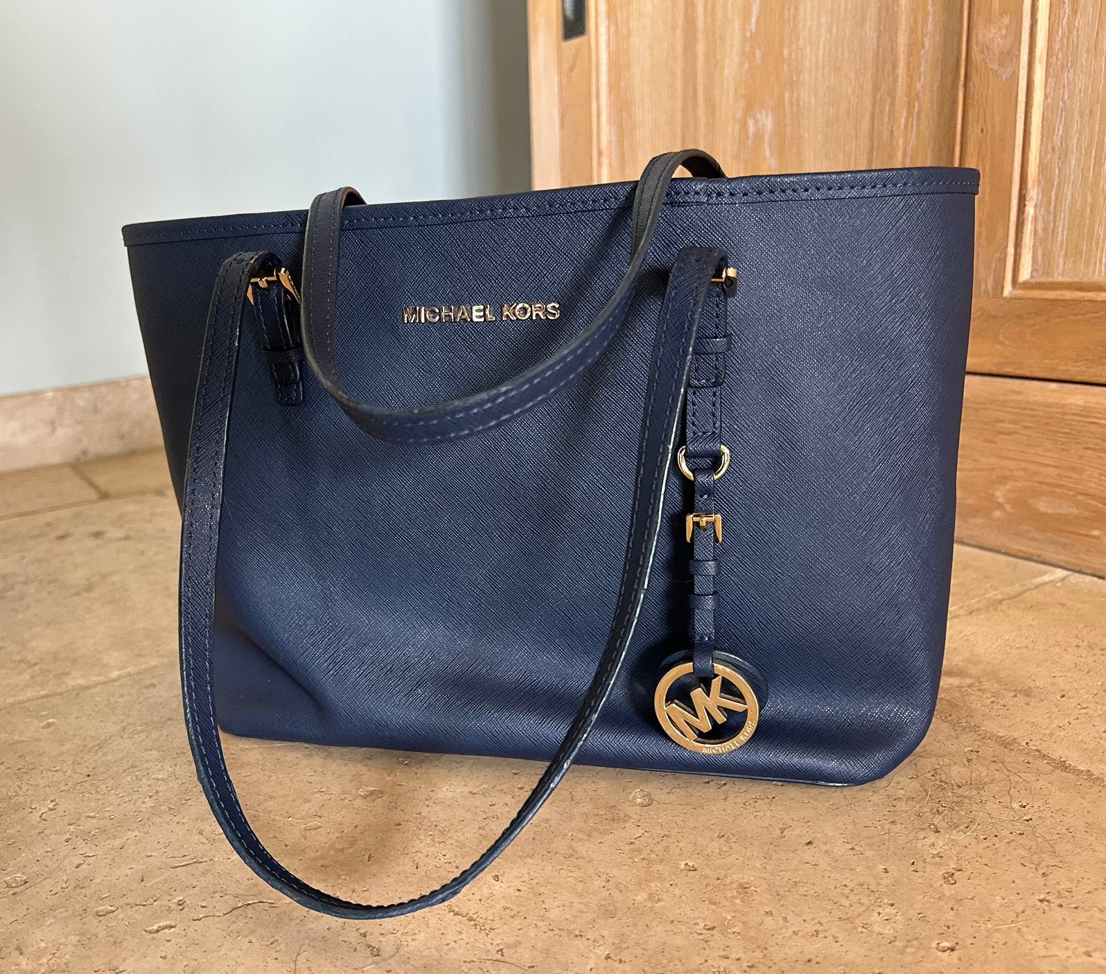 Sac à main Michael Kors bleu, Enlèvement ou Envoi, Comme neuf, Bleu, Sac à main