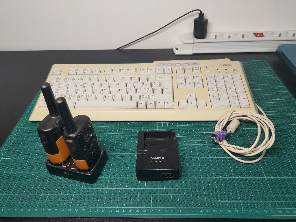 3 GRATIS electronische items, Enlèvement, Utilisé
