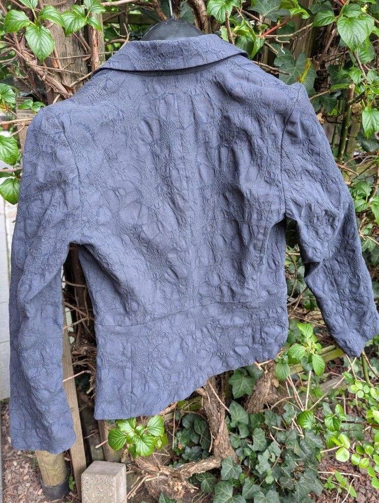 jasje Oni-Onik muntgroen Medium/feestelijk+ H&M mt 38 blauw, Vêtements | Femmes, Enlèvement ou Envoi, Taille 38/40 (M), Bleu, Manteau