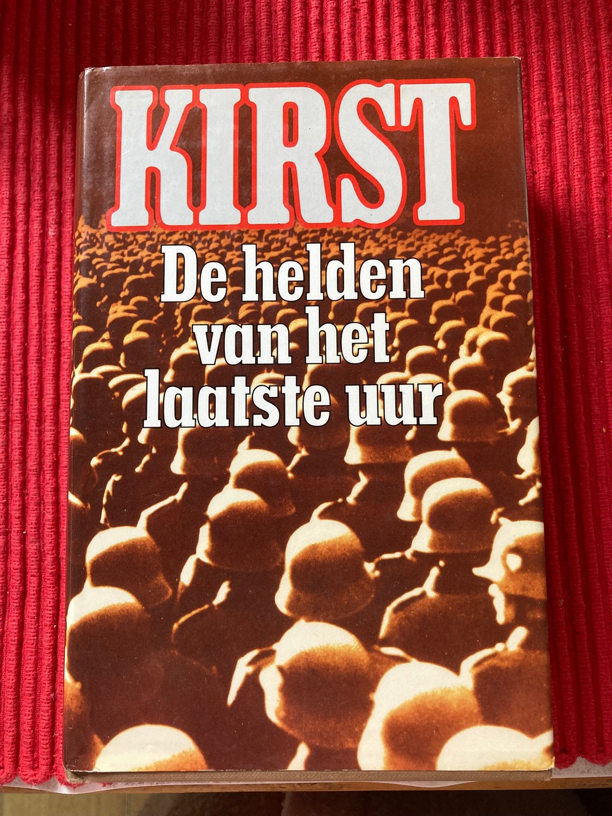 Boeken over de Holocaust. Groetjes, Boeken, Geschiedenis | Nationaal, Ophalen of Verzenden, Zo goed als nieuw