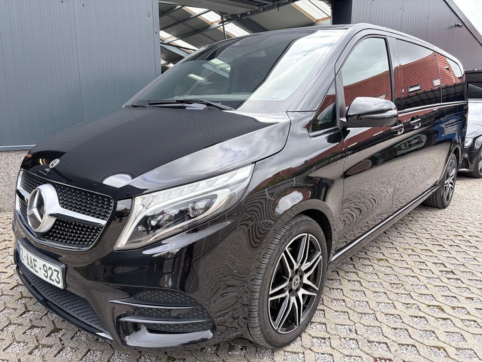 Mercedes-Benz V 250 L3 - AMG pack - Minibus - 39586€+btw, Autos, Cuir, Achat, Euro 6, Entreprise