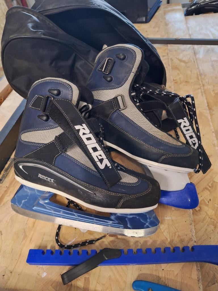 Ijsschaatsen Roces, Ophalen, Zo goed als nieuw, IJshockeyschaatsen