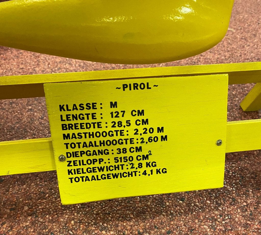 Robbe zeilboot Pirol met zender, Enlèvement, Utilisé