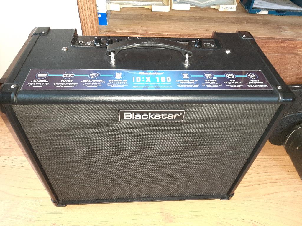 Blackstar ID:X 100 + Footswitch FS-12, Muziek en Instrumenten, Ophalen, Zo goed als nieuw, Gitaar, 100 watt of meer