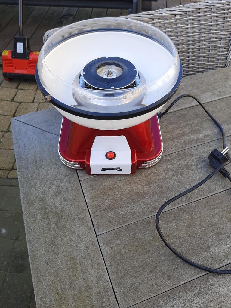 Suikerspinmachien, Elektronische apparatuur, Ophalen