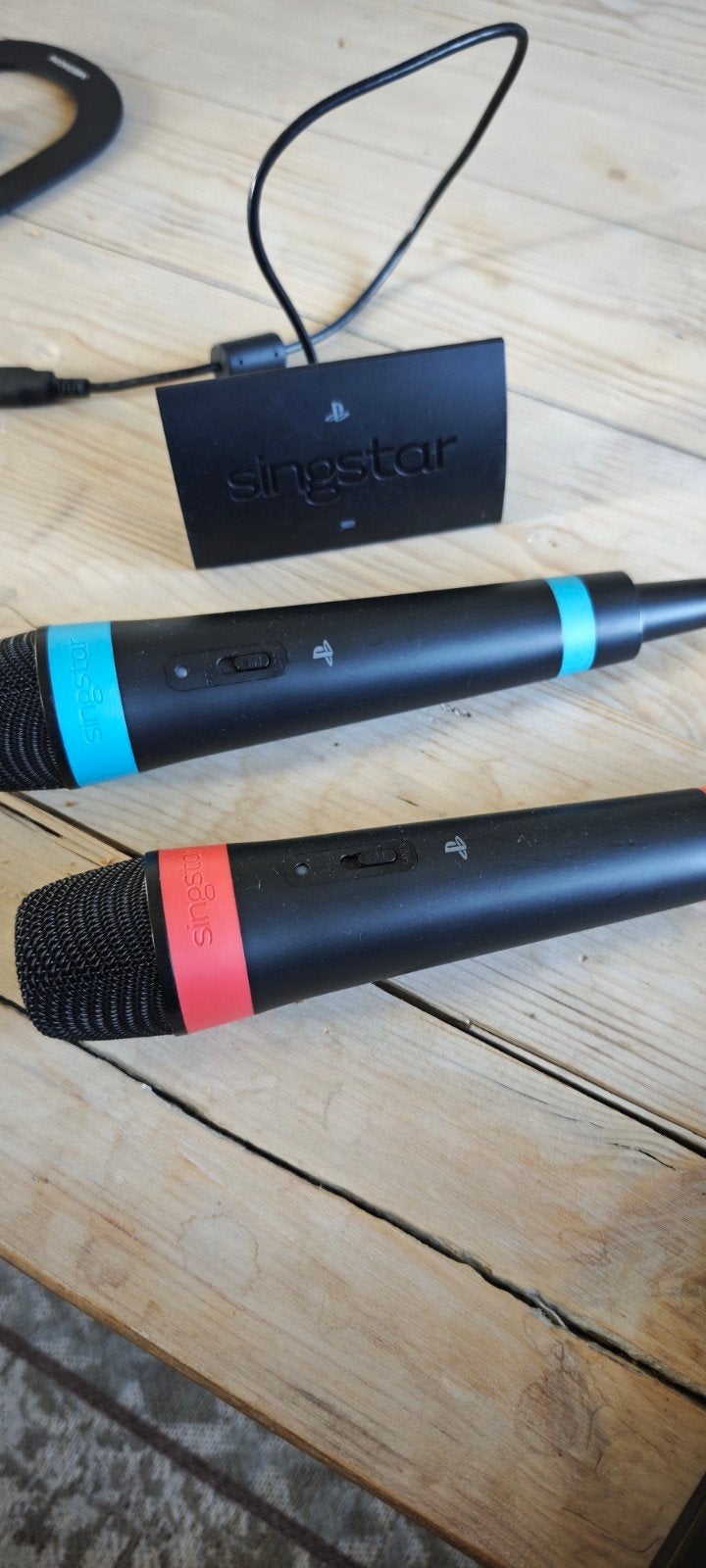 Originele Draadloze SingStar Microfoons met USB Receiver (PS, Muziek, Ophalen of Verzenden, Zo goed als nieuw, 3 spelers of meer