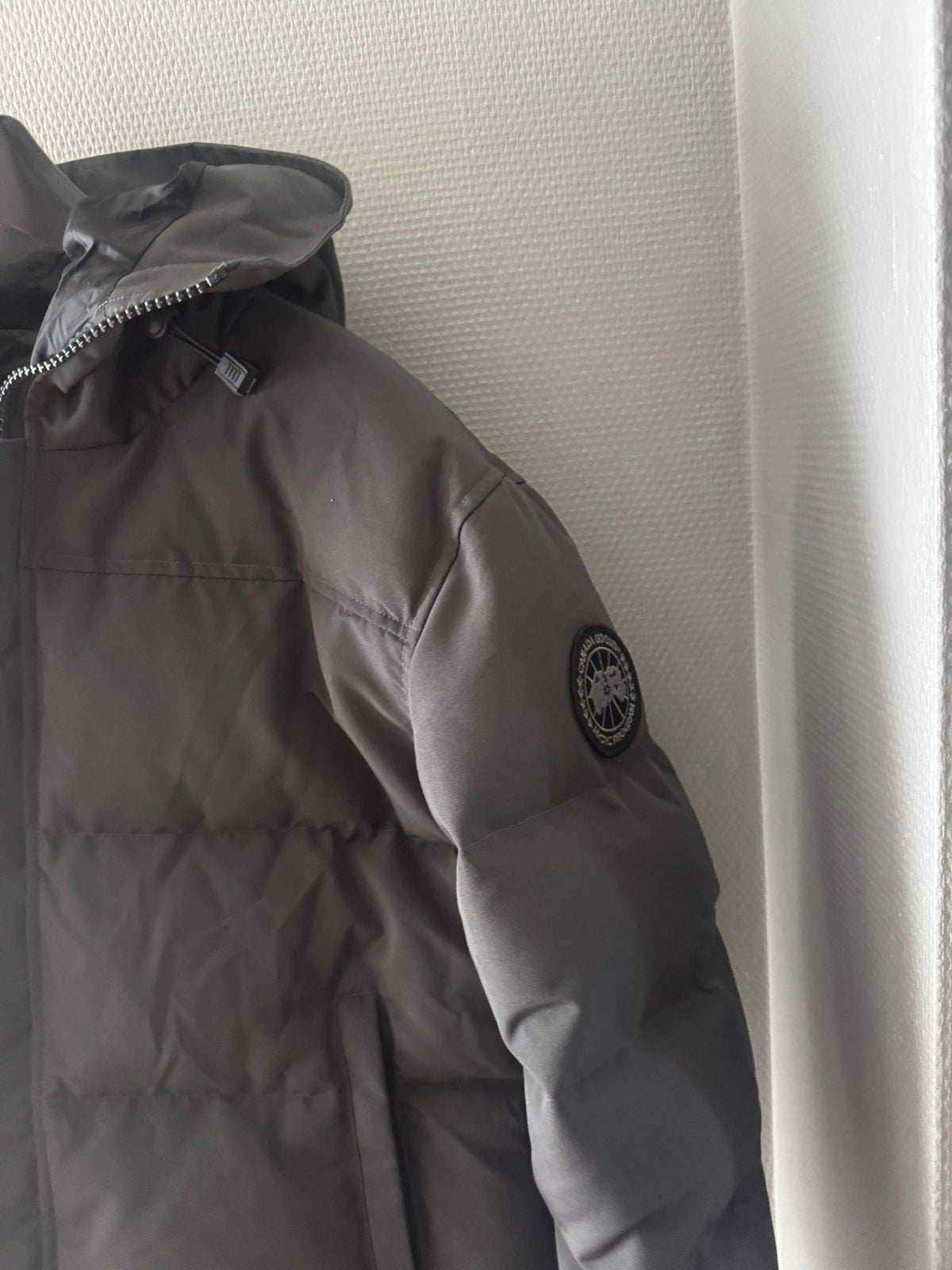 Canada goose, Kleding | Heren, Ophalen of Verzenden, Zo goed als nieuw, Maat 52/54 (L), Grijs