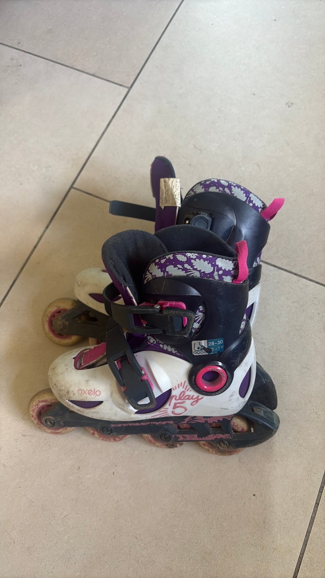 Roller  patins a roulettes enfant 28 30, Enlèvement ou Envoi, Comme neuf