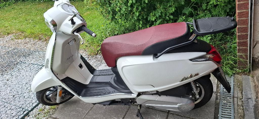 KYMCO LIKE 125cc très bon état., Fietsen en Brommers, Scooters | Kymco, Ophalen, Zo goed als nieuw, Like