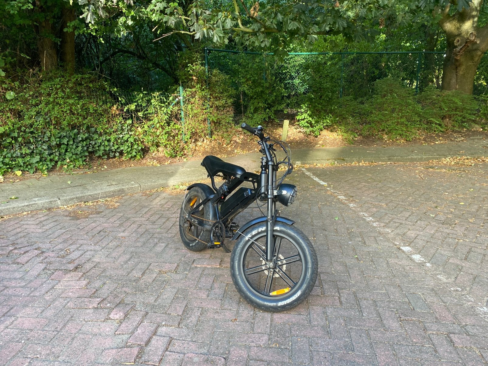 Fatbike v20, Fietsen en Brommers, Ophalen, Zo goed als nieuw