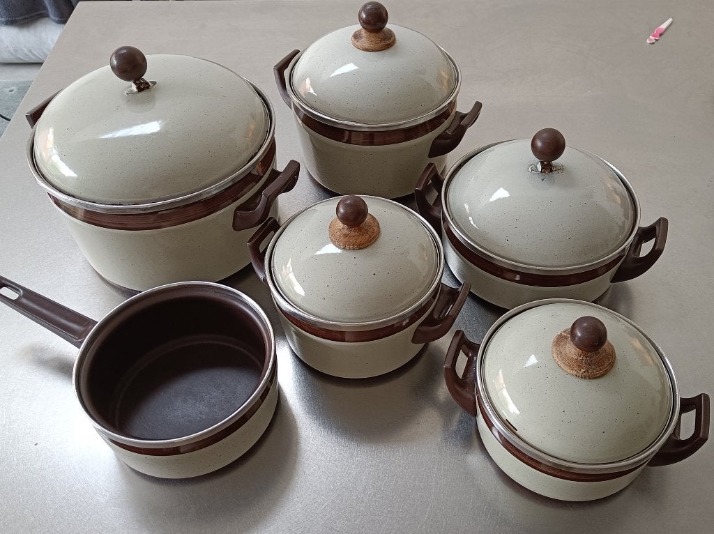 Emaille Kookpottenset ASTA, 6-delig, Avec couvercle, Enlèvement, Utilisé, Émail