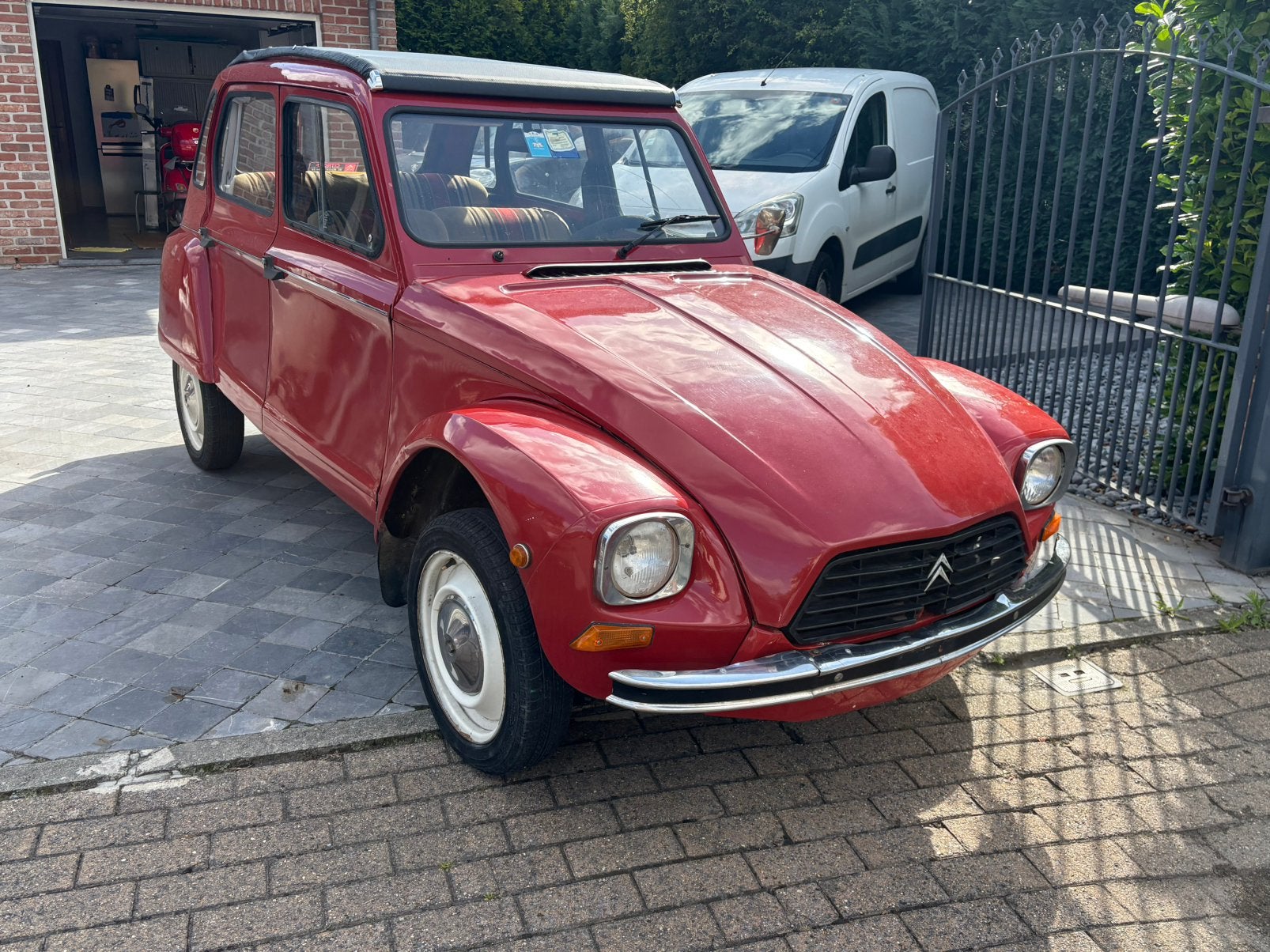 Citroën Diane, Particulier, Achat