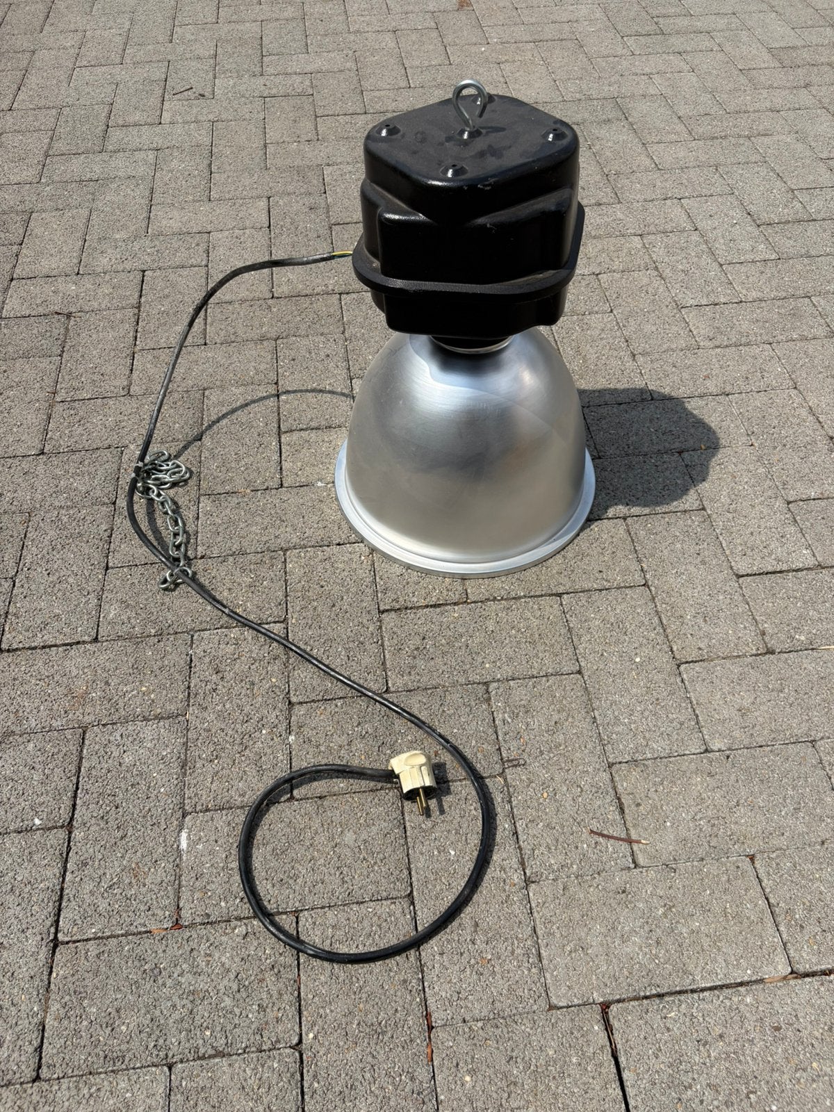 Industriele lamp, Ophalen, Zo goed als nieuw