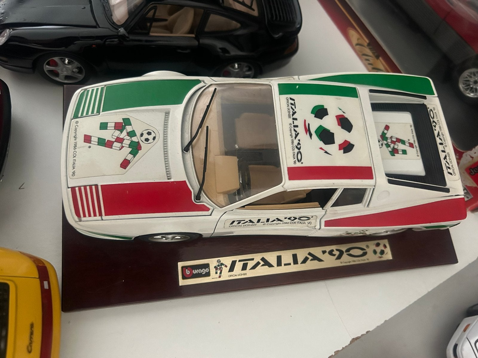 Ferrari, Hobby & Loisirs créatifs, Voitures miniatures | 1:18, Enlèvement, Comme neuf