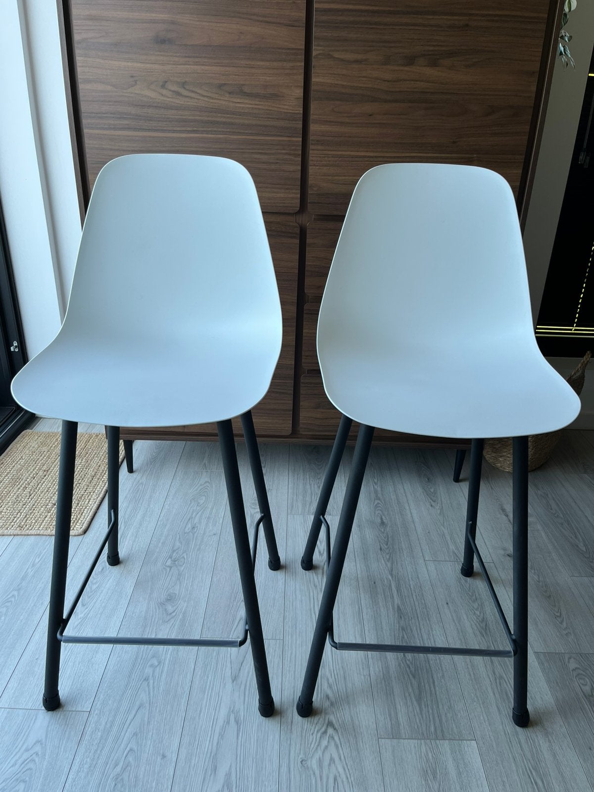 Set 2 barkrukken Crassevig Pola Light, Huis en Inrichting, Barkrukken, Ophalen, Kunststof, Gebruikt, Met voetsteun