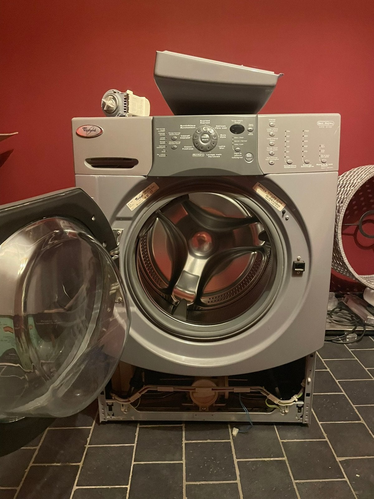 Whirpool AWM900 gratis, Elektronische apparatuur, Wasmachines, Ophalen, Zo goed als nieuw