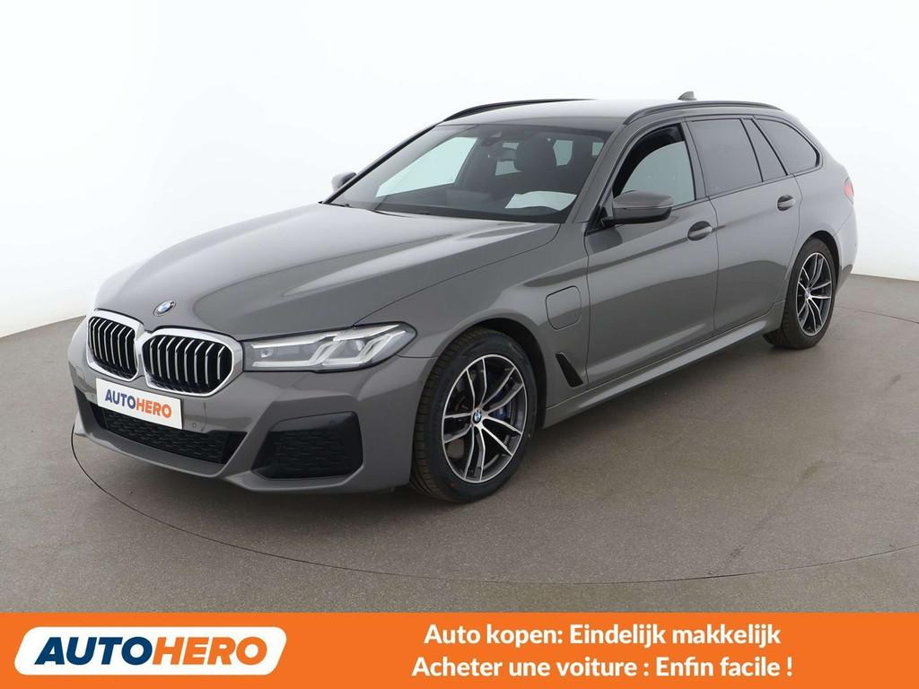 BMW 5 Serie 530 530e M Sport (bj 2021, automaat), Auto's, BMW, Automaat, Achterwielaandrijving, Lichtsensor, Alcantara