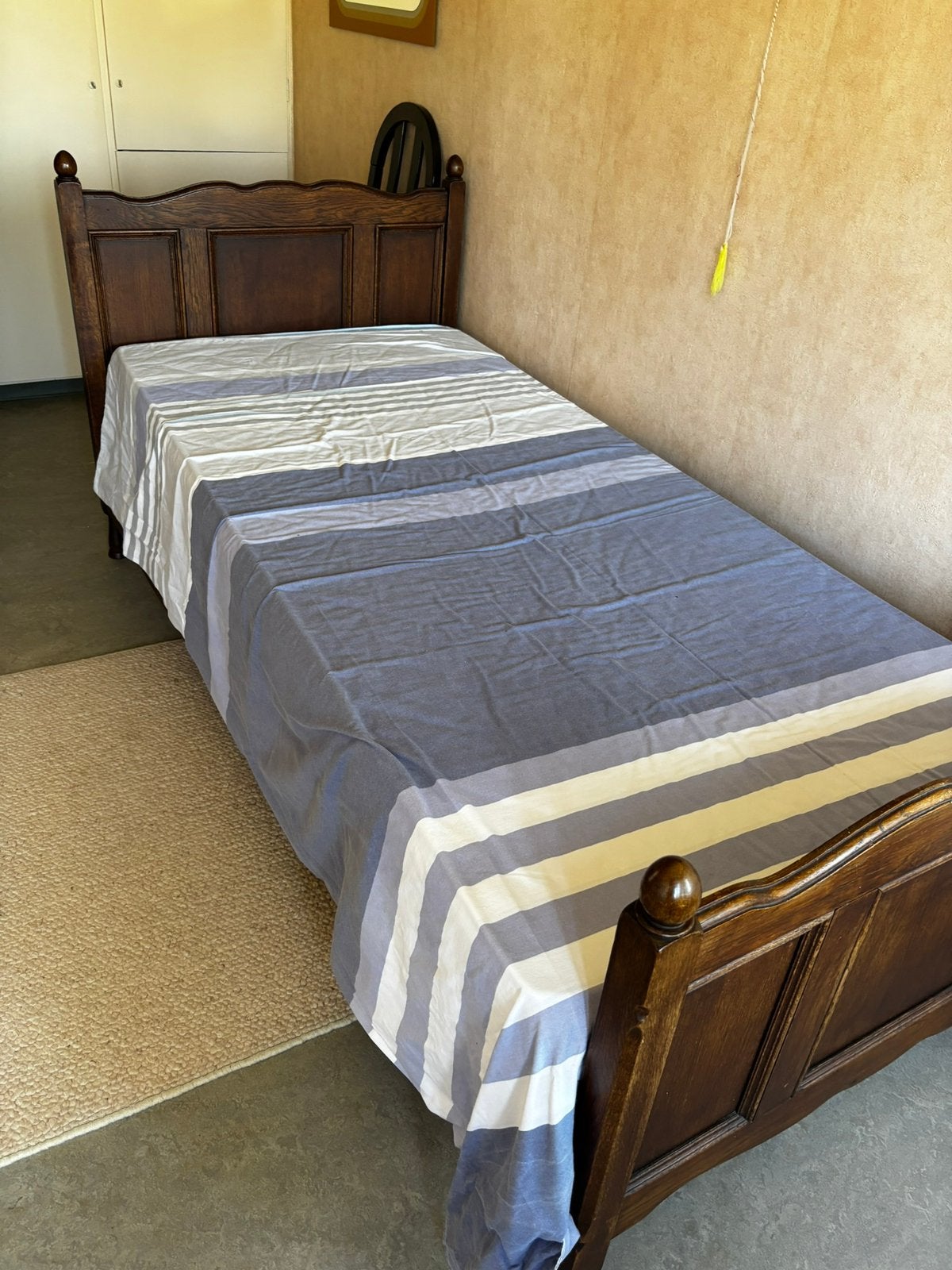Gratis 1-persoonsbed Deerlijk, Maison & Meubles, Chambre à coucher | Chambres à coucher complètes, Enlèvement, Utilisé