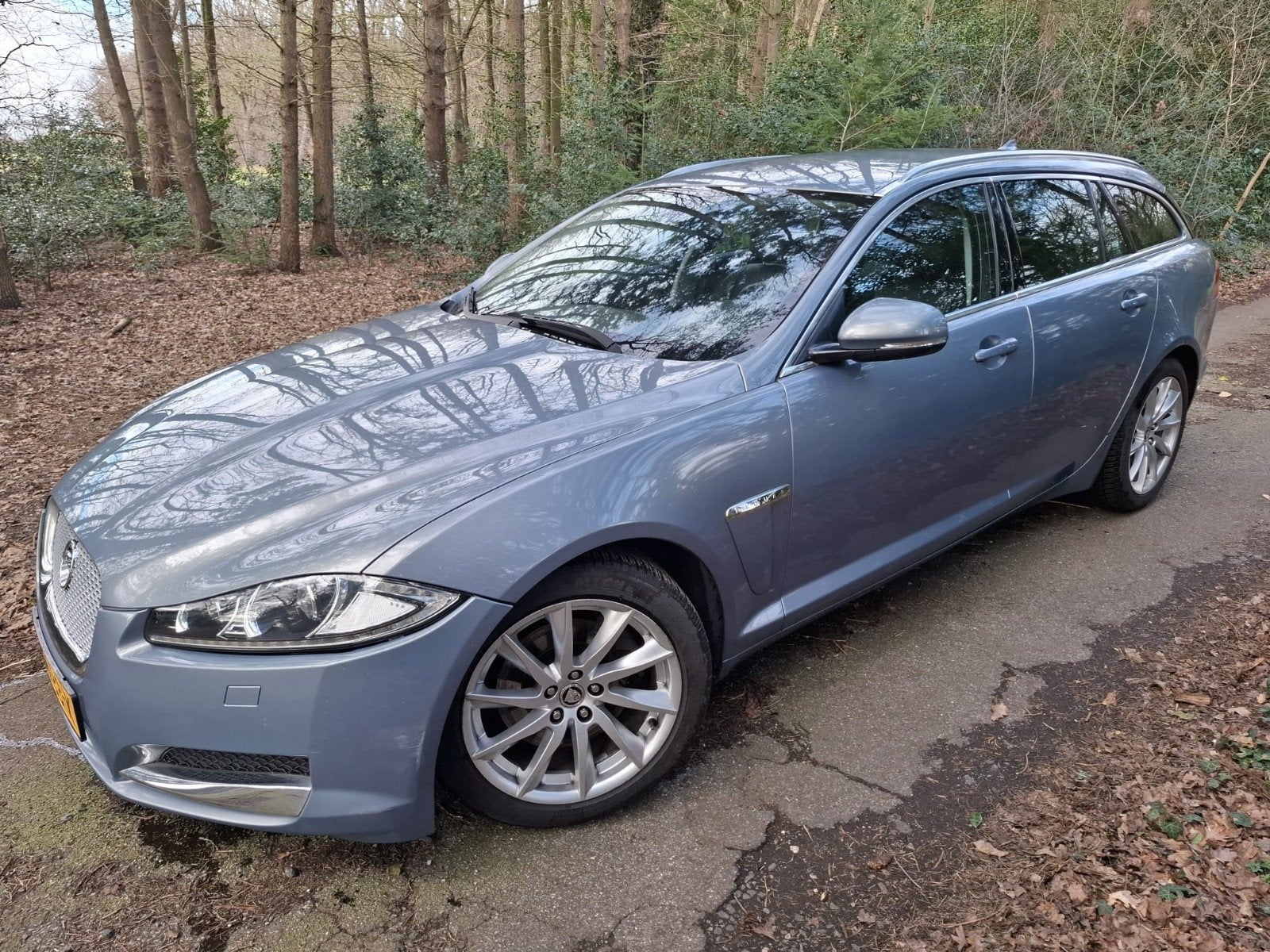 Jaguar XF 2.2D lage km stand boekjes leer afnembare trekhaak, Auto's, Automaat, Euro 5, Achterwielaandrijving, 139 g/km