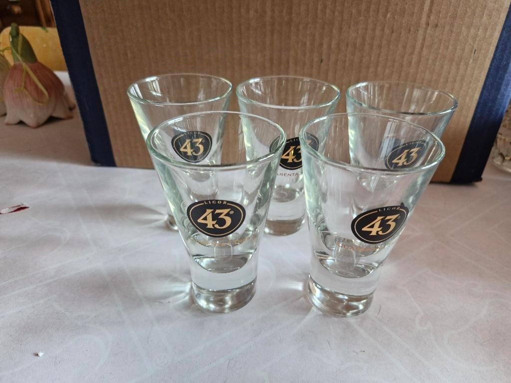SETJE VAN 5 STUKS - LICOR 43 GLAZEN - NIEUWE STAAT, Verzamelen, Glas en Drinkglazen, Zo goed als nieuw, Borrel- of Shotglas, Ophalen of Verzenden