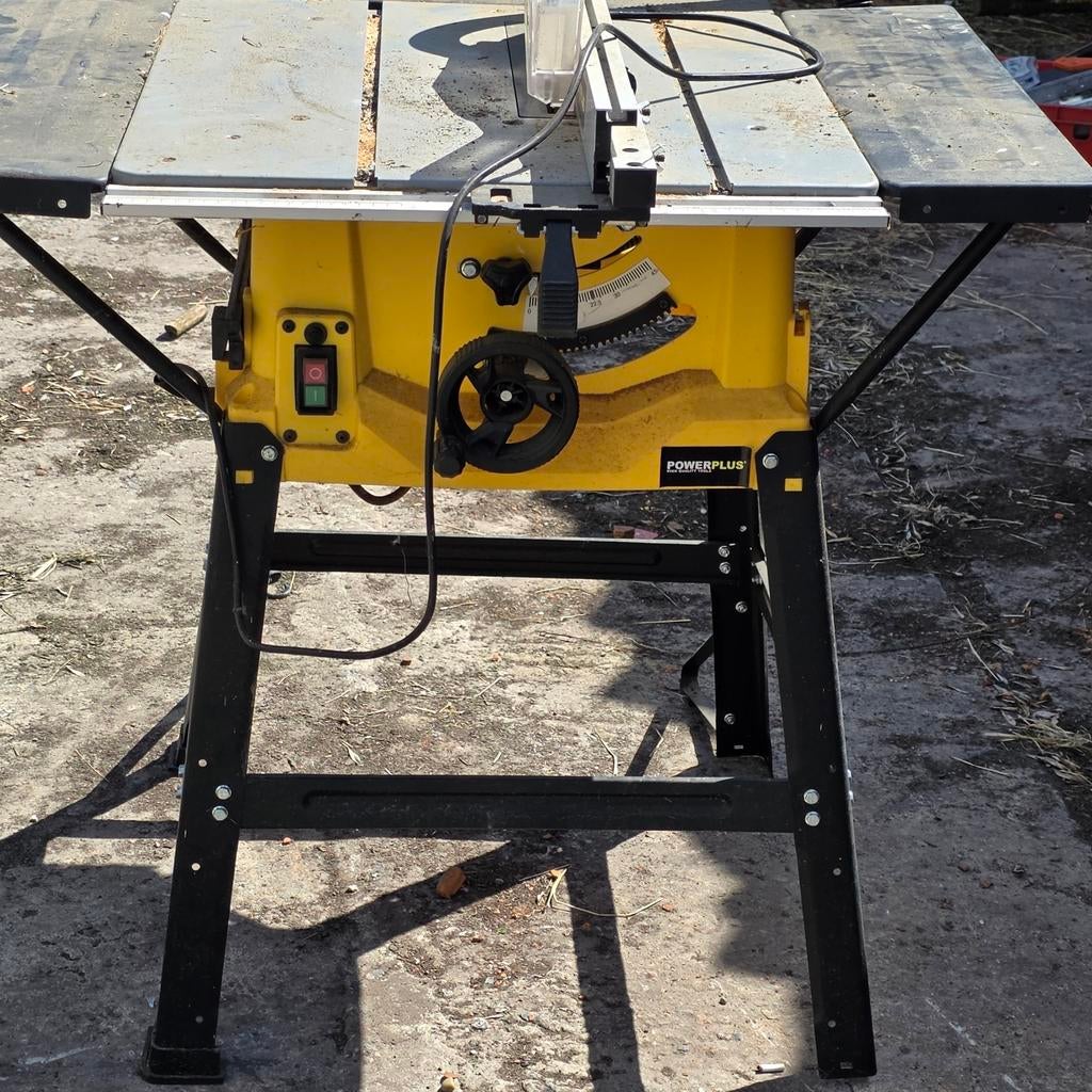 Tafel zaag mat wenig gebruik, Ophalen