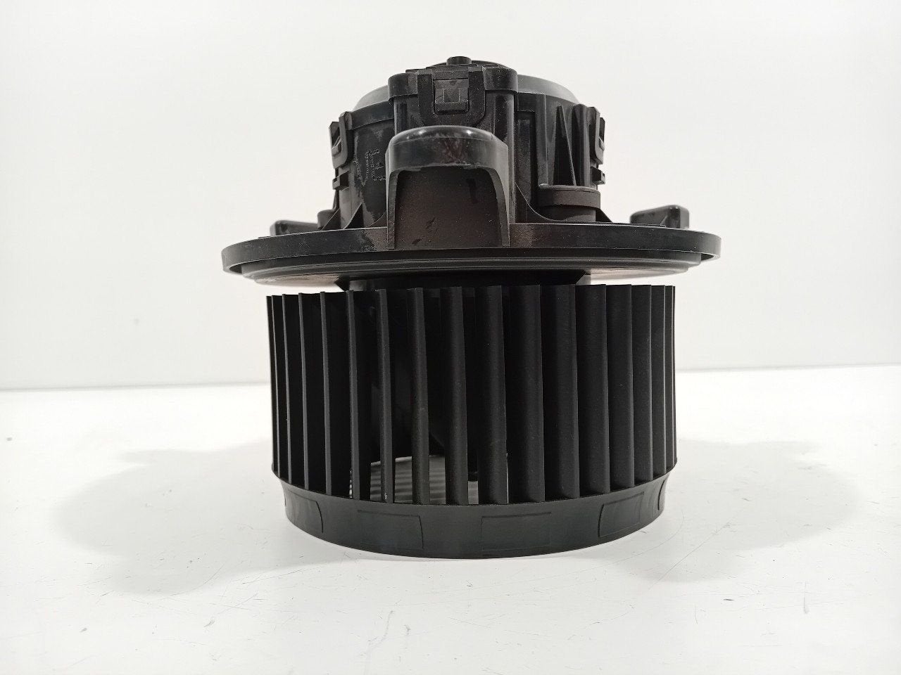 Kachel ventilator motor Ford Fiesta, Onderdelen@venauto.nl, Van der Ven Autorecycling B.V., Ettenseweg 76, 4706 PB Roosendaal, The Netherlands
