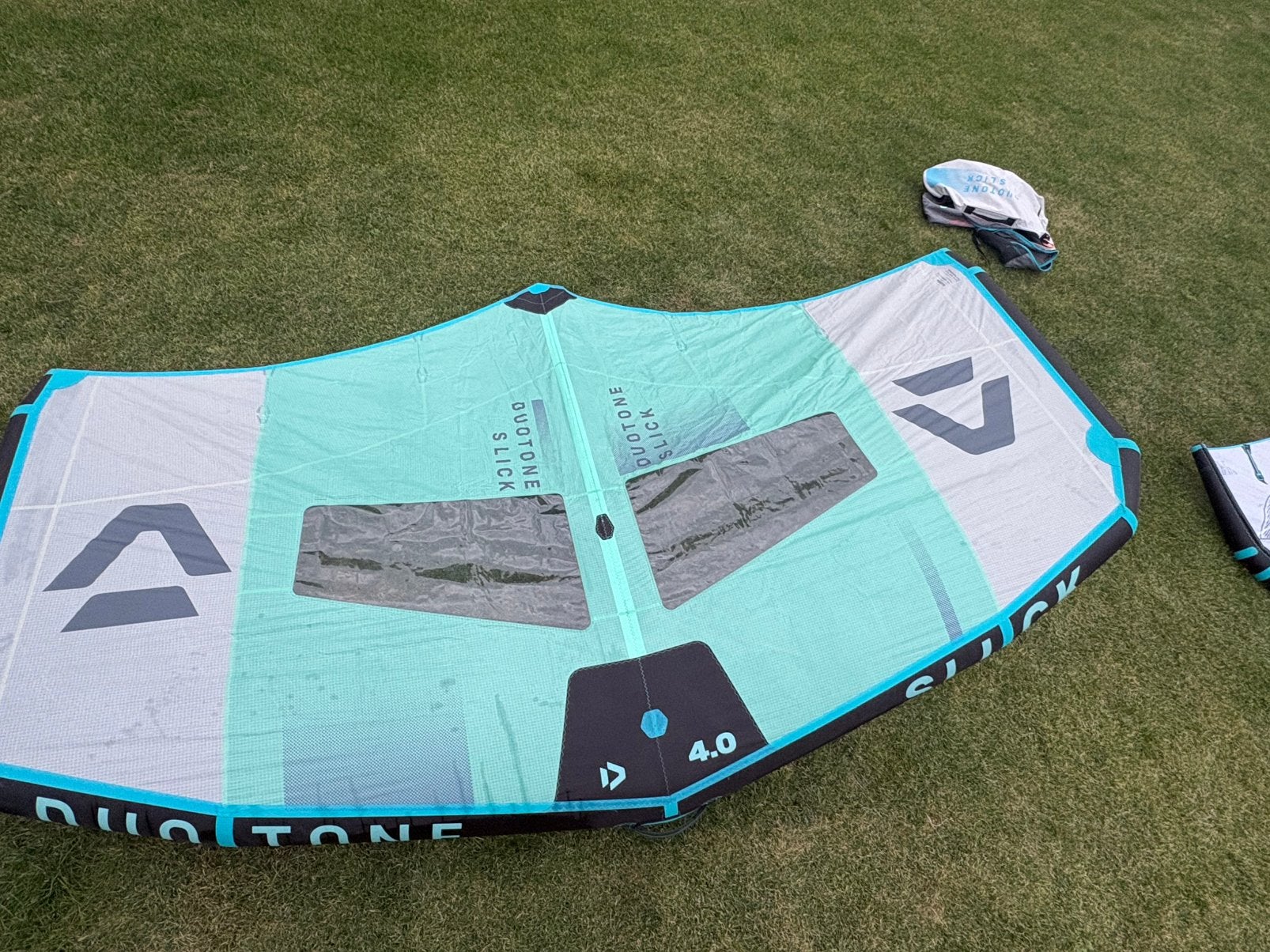 Duotone slick 4.0 met giek, Watersport en Boten, Ophalen of Verzenden, Gebruikt