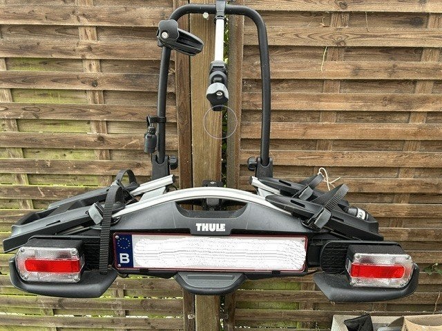 PORTE-VÉLOS THULE (encore neuf), Autos : Divers, Porte-vélos, Enlèvement, 2 vélos, Comme neuf, Support d'attelage