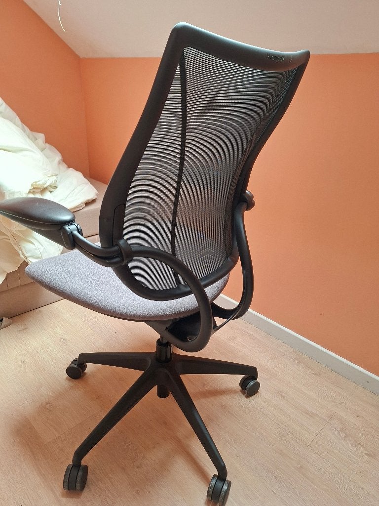 Humanscale Liberty ergonomische stoel, Ophalen, Zo goed als nieuw, Grijs, Bureaustoel