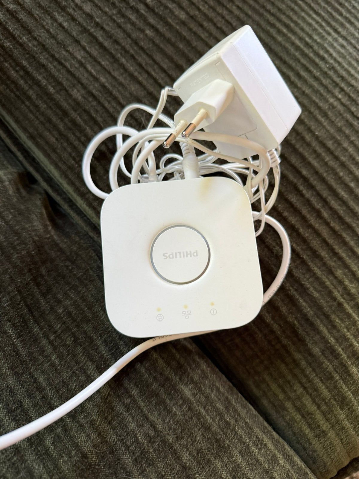 Philips hue bridge - volledig met lader en kabel, Enlèvement ou Envoi, Comme neuf, Philips