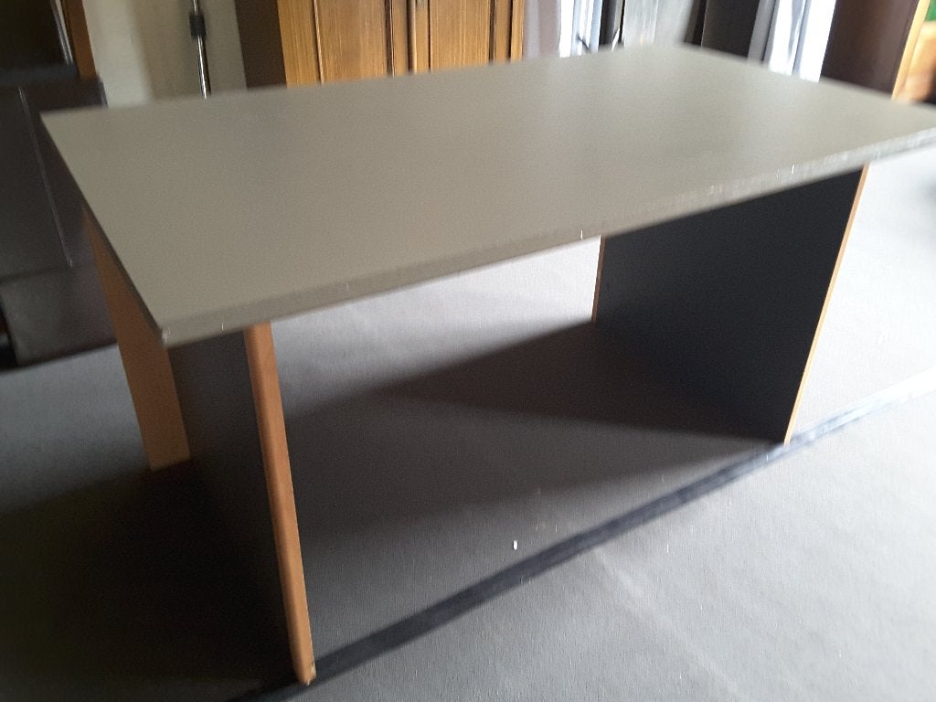BUREAU TAFEL + BIJZET TAFELTJE, Ophalen, Gebruikt