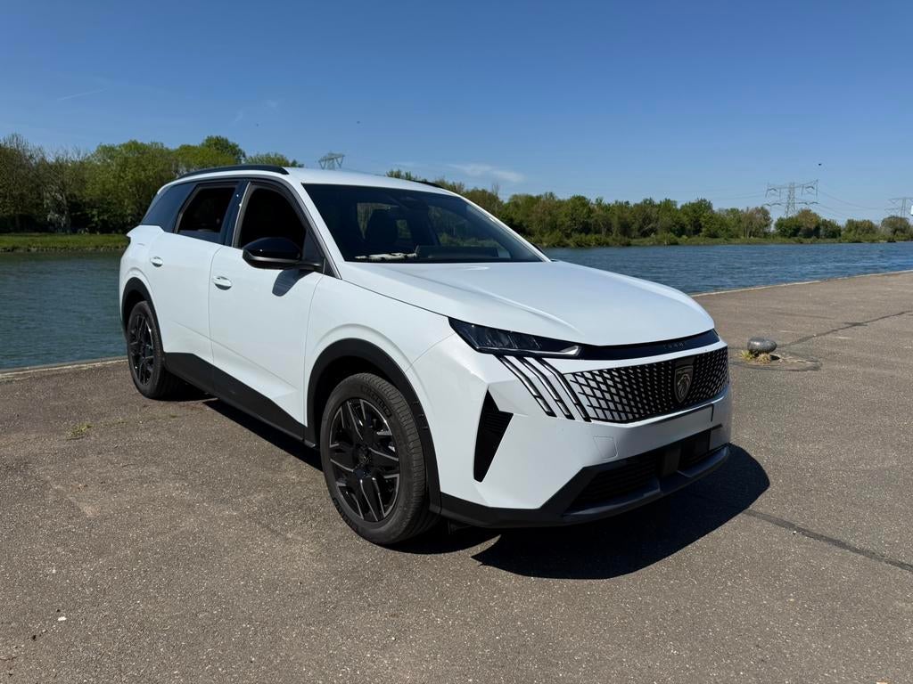 Peugeot 5008 | Hybrid 145PK | 7-Zit | Apple CarPlay | Camera, Autos, Achat, Euro 6, 7 places, Noir