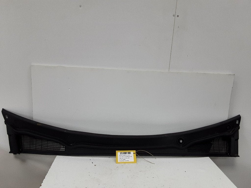 SIERLIJSTEN VOORRUIT Renault Clio IV (5R) (668117610R), Auto-onderdelen, Gebruikt, Peter-Huppertz-Straße 5
51063  Köln, DE, Dialog.deutschland@renault.de