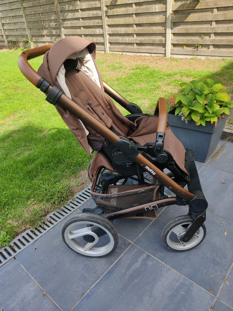 Buggy met wieg van Mutsy, Kinderen en Baby's, Gebruikt, Verstelbare duwstang, Mutsy, Ophalen