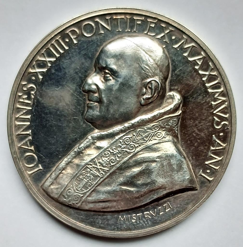 zilveren medaille joannes 23 an I (1959) O. L Vrouw Lourdes, Postzegels en Munten, Ophalen of Verzenden, Zilver