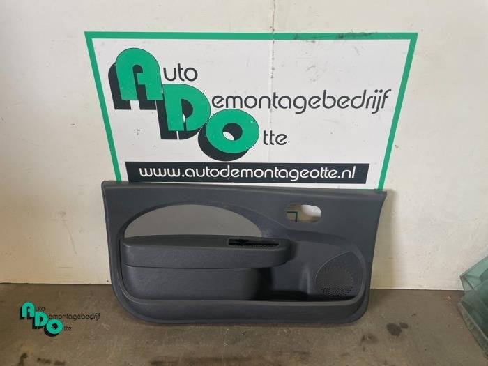 Revêtement portière 2portes gauche d'un Renault Twingo (Tw, Renault, -, 3 mois de garantie, Utilisé