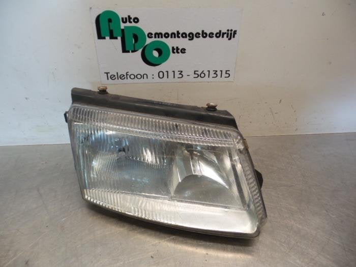Phare droit d'un Volkswagen Passat (Passat 96-), Volkswagen, -, 3 mois de garantie, Utilisé