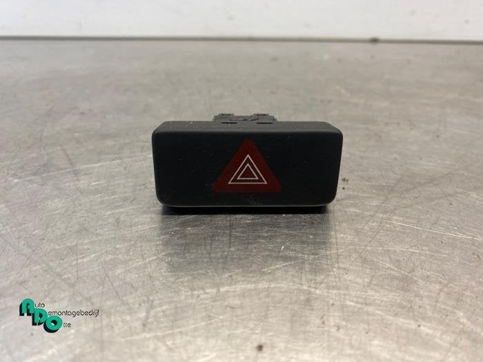 Commutateur éclairage d'urgence d'un Suzuki Alto (Alto 09-), Autos : Pièces & Accessoires, -, 3 mois de garantie, Utilisé, -