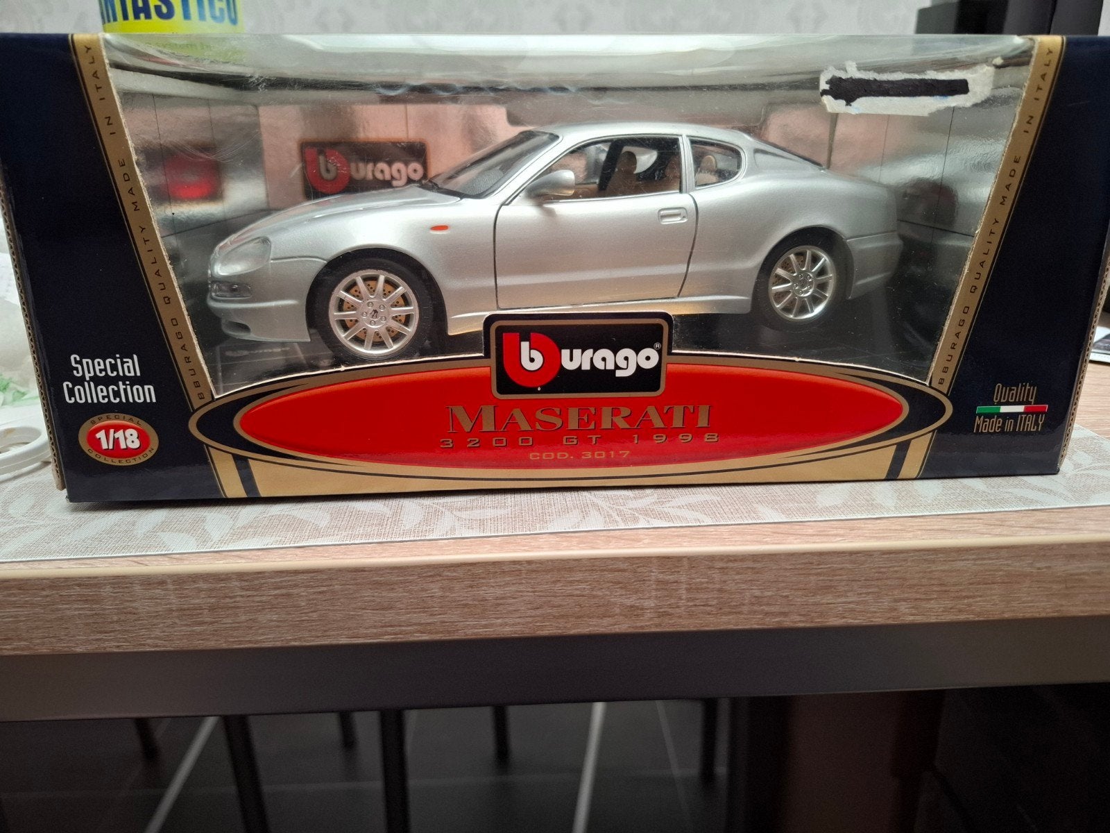 1/18 Bburago Maserati 3200 GT 1998, Ophalen of Verzenden